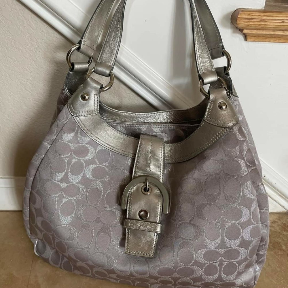 NWOT Coach Lynn Soho Signature handbag